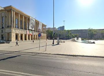 poland/lodz/attraction/henryk-dabrowski-square