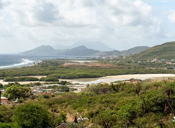 saint-kitts-and-nevis/saddle-hill/attraction/bird-watching-area