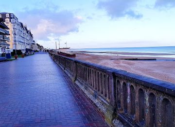 france/normandy-coast/attraction/halles-medievales-de-dives-sur-mer