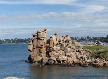 france/côte-de-granit-rose/attraction/recif-de-la-roche-branlante