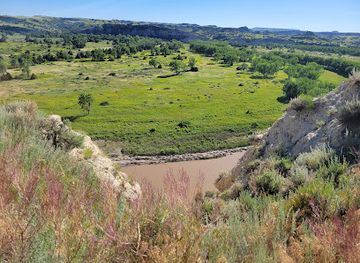 north-dakota/little-missouri-national-grassland/attraction/sully-creek-state-park