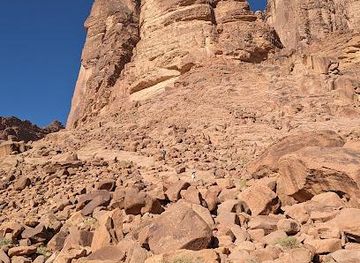 israel/eilat/attraction/lawrence-s-spring-granite-sandstone-contact