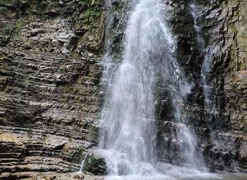ukraine/ivano-frankivsk/attraction/maniava-waterfall
