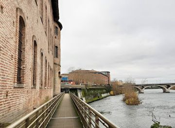 france/toulouse/saint-cyprien/attraction/vestiges-rempart-de-toulouse-tour-taillefer