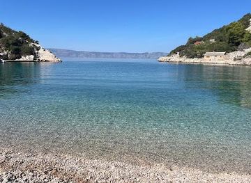 croatia/split/attraction/plaza-mala-stiniva