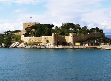 turkiye/aegean-region/attraction/temple-of-apollo