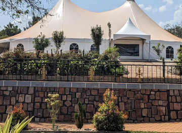 rwanda/musanze-caves/attraction/ituze-garden-palace