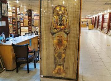 egypt/luxor/attraction/isis2-papyrus-museum