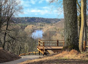 latvia/sigulda/attraction/sigulda-serpentine-path