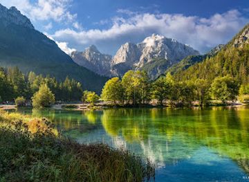 slovenia/kranjska-gora/attraction/jezero-jasna