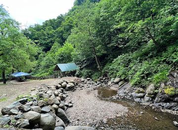 georgia/stone-mountain/attraction/small-makhuntseti-waterfall