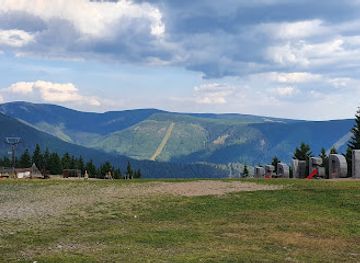 czechia/krkonose-national-park/attraction/socha-medveda