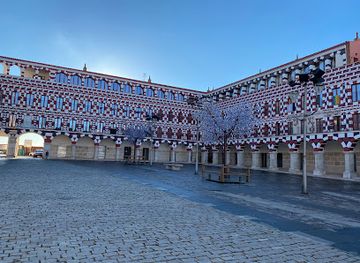 spain/badajoz/attraction/casas-coloradas