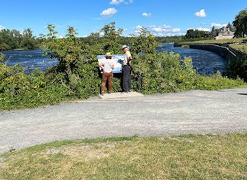 canada/monteregie/attraction/ecluse-de-chambly-lieu-historique-national-du-canal-de-chambly