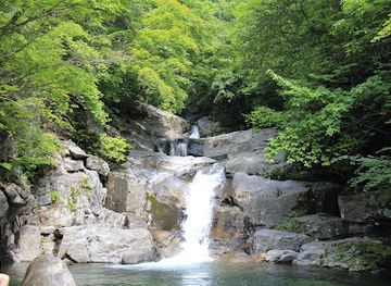 south-korea/jirisan-national-park/attraction/hansin-valley