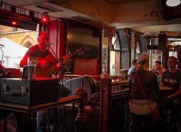 ireland/dublin/attraction/the-quays-dublin-temple-bar