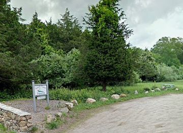 rhode-island/arcadia-management-area/attraction/south-farm-preserve