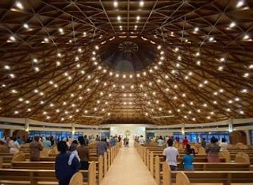 uganda/kampala/attraction/munyonyo-martyrs-shrine-uganda-martyrs-basilica