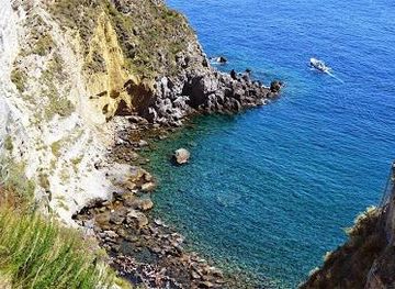 italy/naples/attraction/baia-di-sorgeto-ischia