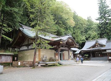 japan/iki/attraction/suwa-taisha-kamisha-treasury