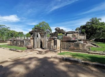 sri-lanka/anuradhapura-district/attraction/hatadage