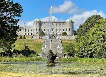 ireland/dublin/attraction/powerscourt-house-gardens