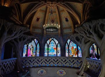 france/ile-de-france/attraction/la-galerie-de-la-belle-au-bois-dormant