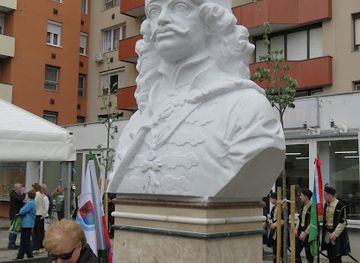 hungary/zalaegerszeg/attraction/ii-rakoczi-ferenc-mellszobra