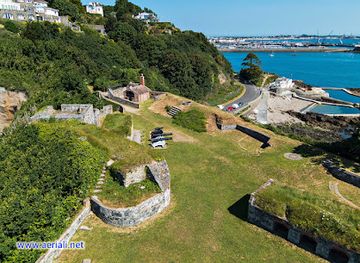 guernsey/portelet-bay/attraction/clarence-battery