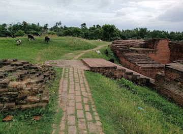 bangladesh/central-bengal/attraction/ballal-dhipi