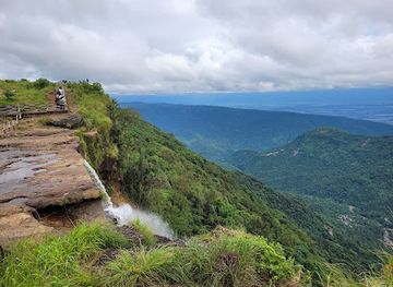 india/meghalaya/attraction/mawsmai-nongthymmai-eco-park