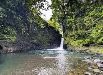 samoa/apia/attraction/sauniatu-waterfall