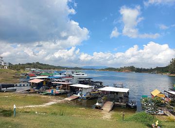 colombia/guatape/attraction/letrero-guatape