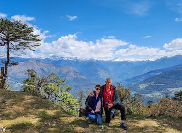 bhutan/trongsa-district/attraction/lawa-la