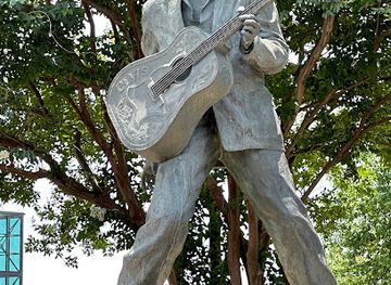 tennessee/memphis-beale-street/attraction/presley-zo