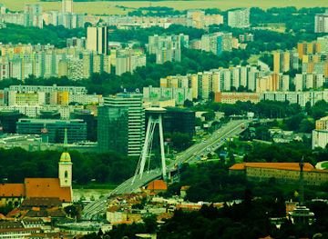 slovakia/bratislava-region/attraction/kamzik-television-tower