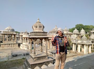 india/udaipur/attraction/royal-cenotaphs