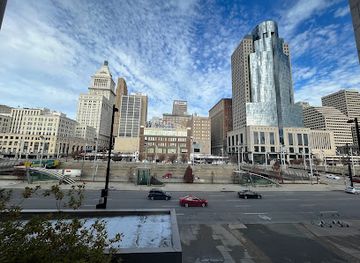 ohio/cincinnati/downtown-cincinnati/attraction/national-underground-railroad-freedom-center