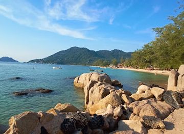 thailand/koh-tao/attraction/king-rama-v-rock-and-statue