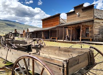 wyoming/buffalo-bill-state-park/attraction/old-trail-town