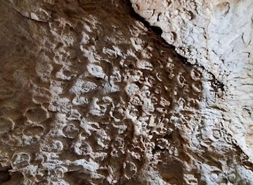 slovenia/sezana/attraction/jama-zelezna-babica