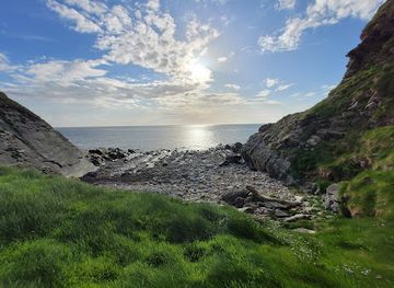 isle-of-man/peel/attraction/glen-maye-beach