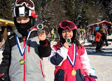 romania/poiana-brasov/attraction/scoala-de-ski-snowboard-mares-outdoor-events