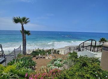 california/costa-mesa/attraction/thalia-street-beach