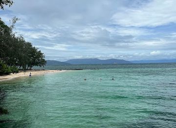 australia/great-barrier-reef/attraction/kanji-beach