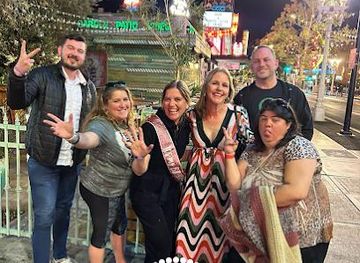 nevada/boulder-city/attraction/las-vegas-club-crawl-turnt-up-tours