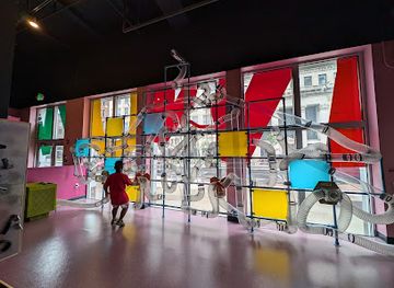 ohio/eastern-ohio/attraction/oh-wow-the-roger-gloria-jones-children-s-center-for-science-technology