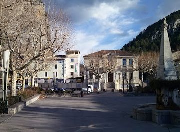 france/provence/attraction/house-nature-heritage