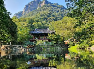 south-korea/naejangsan-national-park/attraction/baekyangsa-ssanggyeru-pavilion