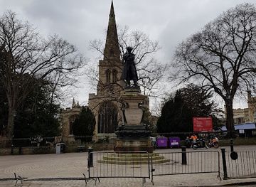 united-kingdom/bedfordshire/landmark/john-howard-statue